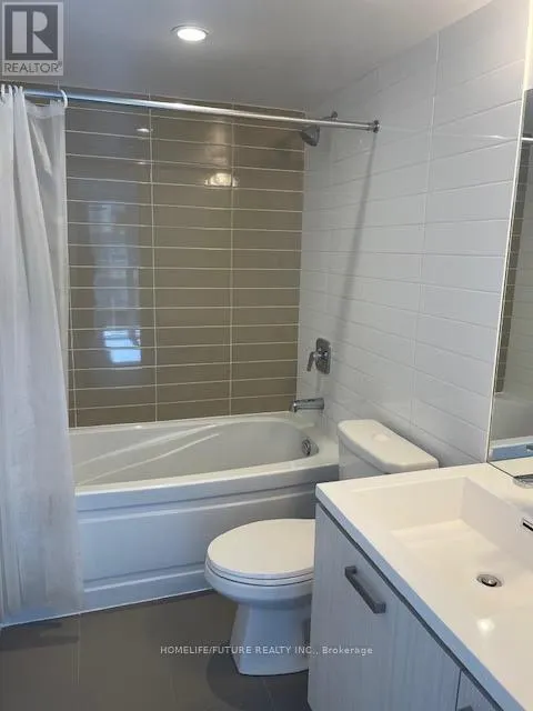 Apartment for rent: 510 - 125 Redpath Avenue, Toronto, Ontario M4P 1J5