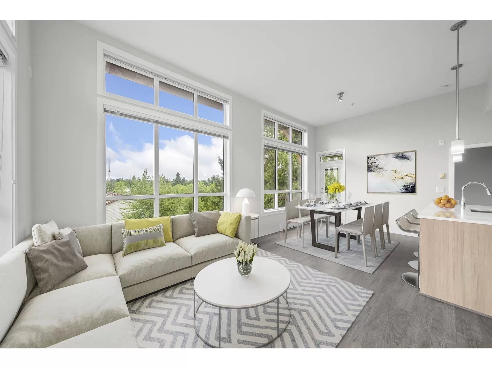 Apartment for rent: 510 15388 105 Avenue, Surrey, British Columbia V3R 0C4