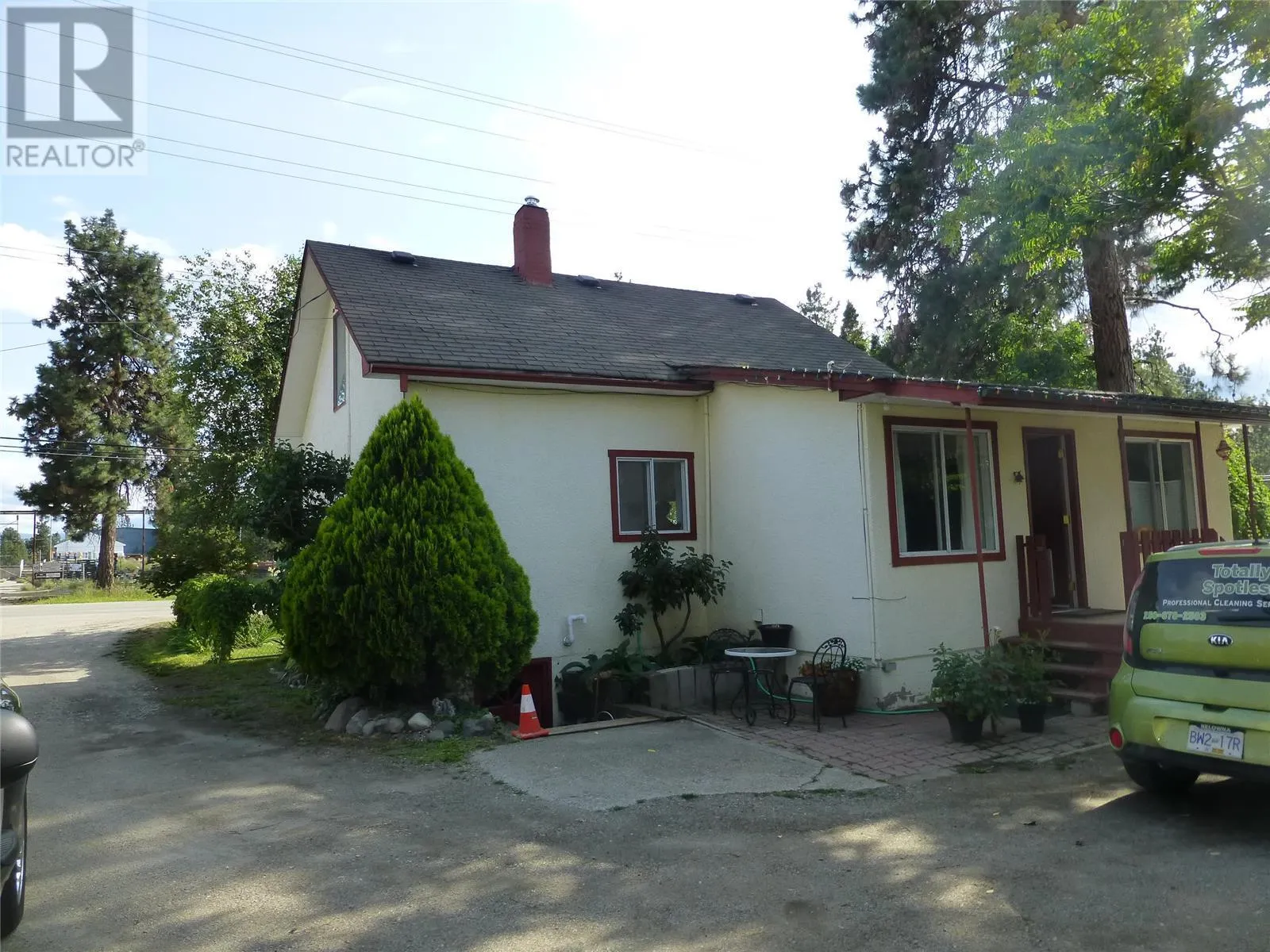 Other for rent: 510 / 520 Beaver Lake Road, Kelowna, British Columbia V4V 1S6