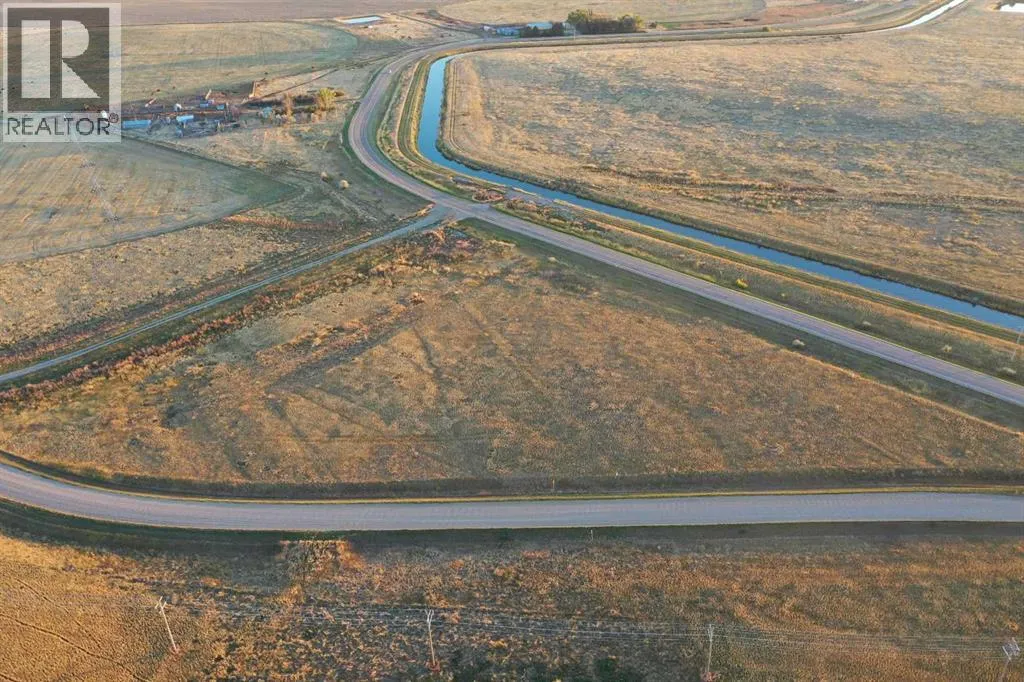 5.10 M/l Acres, Hays, Alberta T0K 1B0