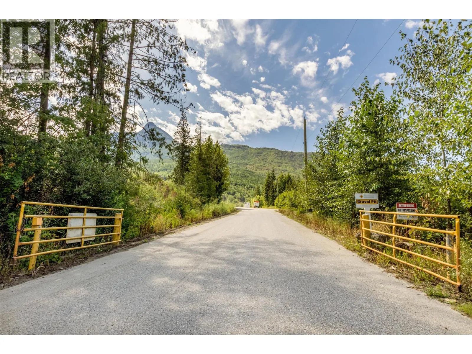 Other for rent: 5100 45 Street Sw, Salmon Arm, British Columbia V1E 3C1