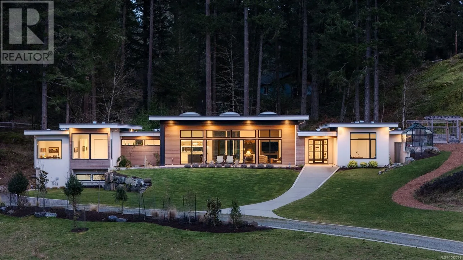 House for rent: 5100 Jagtar's Way, Saanich, British Columbia V9E 2H7