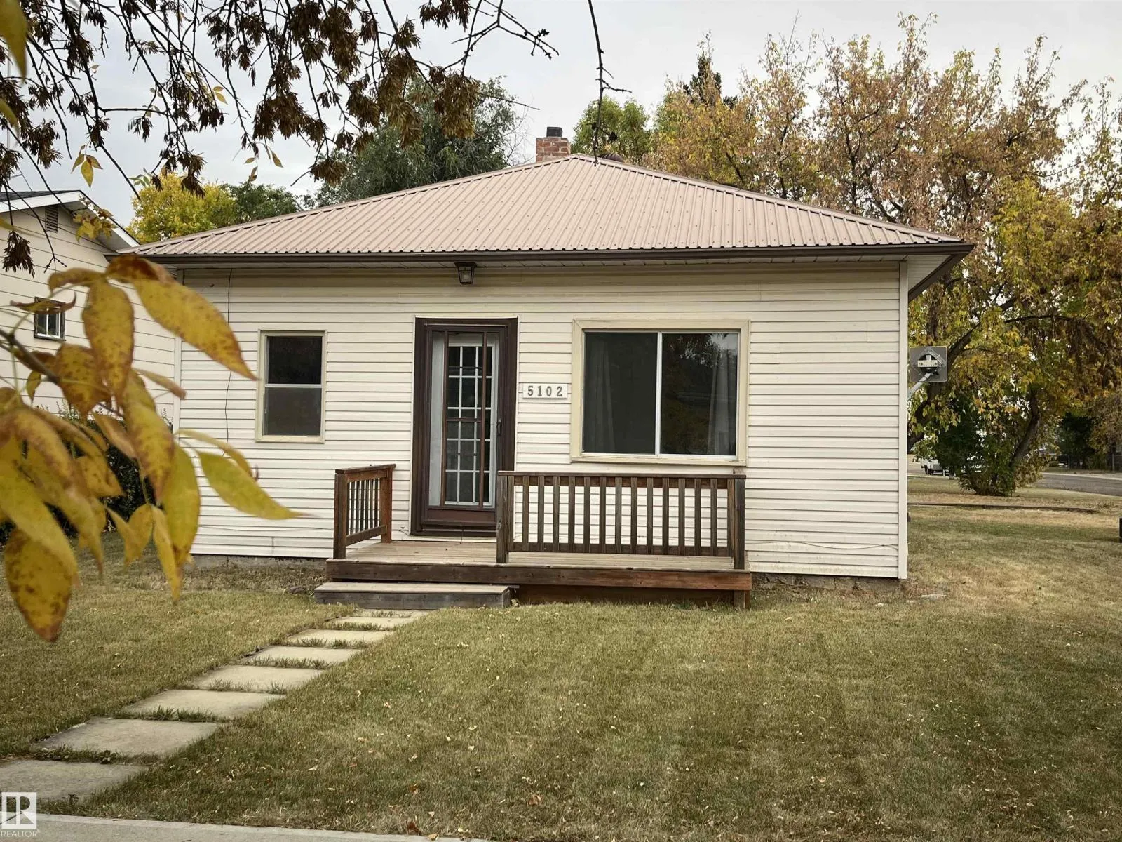 House for rent: 5102 53 St, Daysland, Alberta T0B 1A0