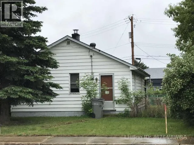 House for rent: 5103 52 Ave, Whitecourt, Alberta T7S 1A1