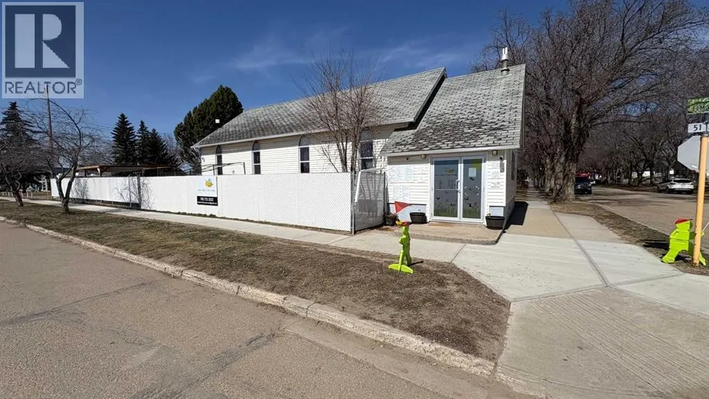 Commercial Mix for rent: 5104 48 Street, Provost, Alberta T0B 3S0