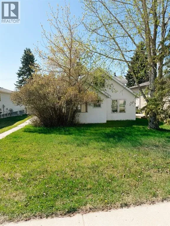 House for rent: 5108 51 Street, Rocky Mountain House, Alberta T4T 1E2