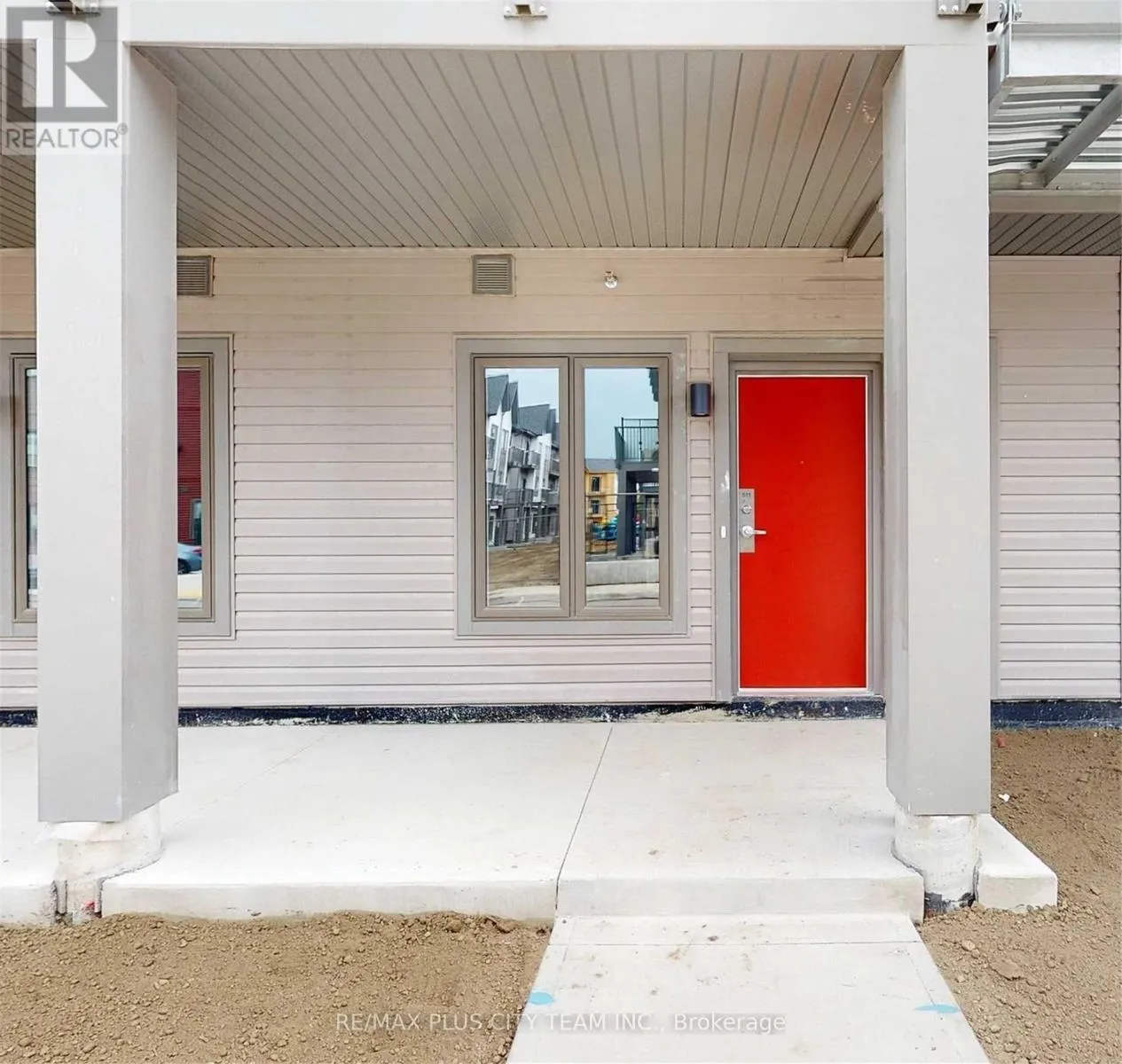 Row / Townhouse for rent: 511 - 2635 William Jackson Drive, Pickering, Ontario L1X 0L3