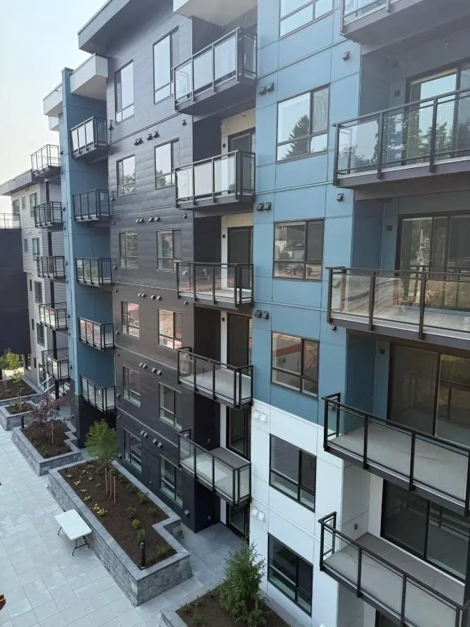 Apartment for rent: 511 33886 Pine Street, Abbotsford, British Columbia V2S 0N9