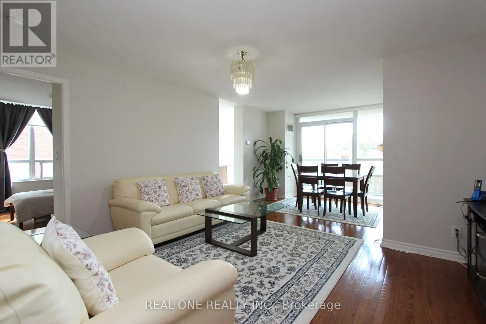 Apartment for rent: 511 - 68 Grangeway Avenue, Toronto, Ontario M1H 0A1