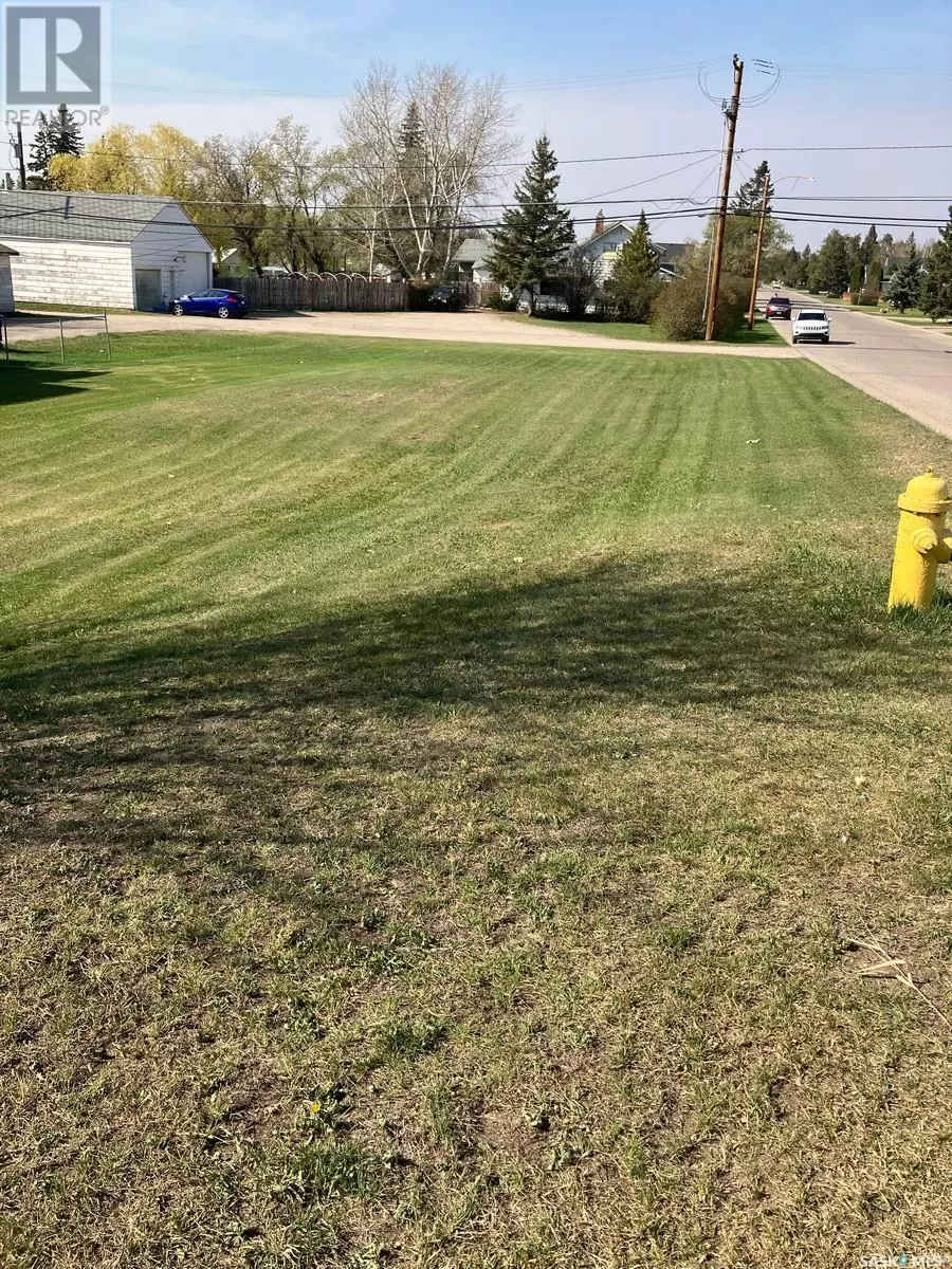 511 Nipawin Road E, Nipawin, Saskatchewan S0E 1E0