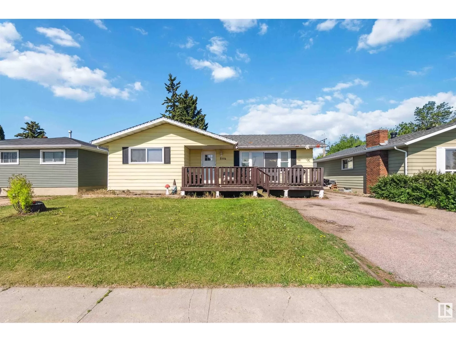 House for rent: 5116 59 St, Redwater, Alberta T0A 2W0