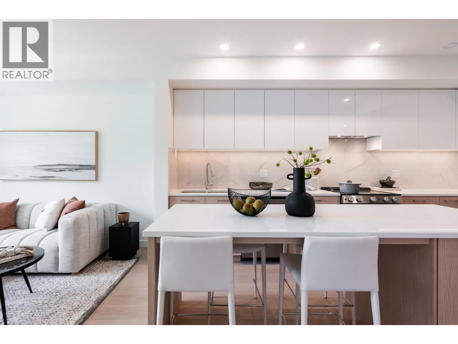 Apartment for rent: 512 150 James Road, Port Moody, British Columbia V3H 2S4