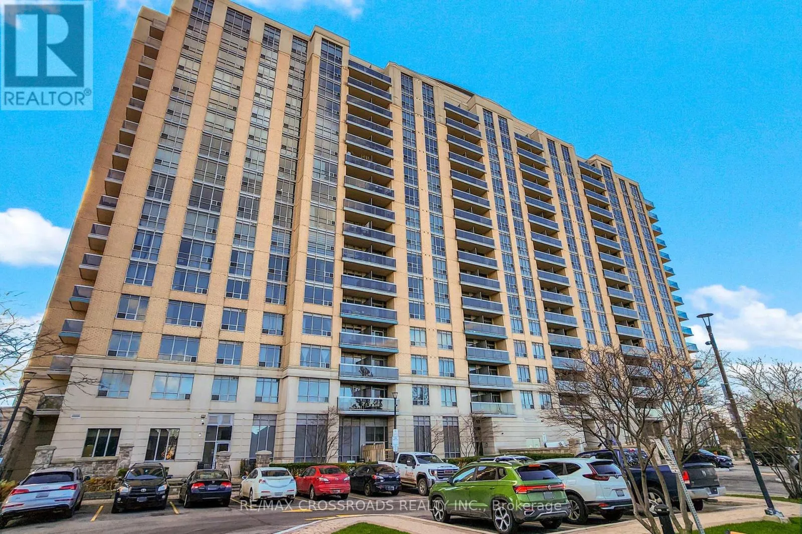 Apartment for rent: 512 - 8 Mondeo Drive, Toronto, Ontario M1P 5C7