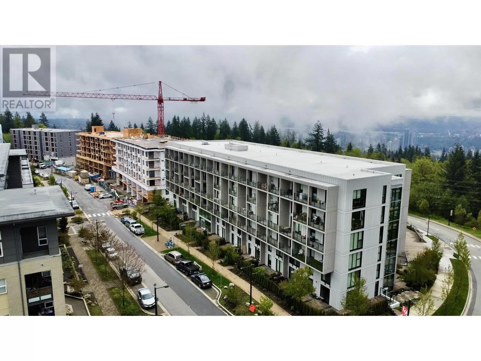 Apartment for rent: 512 9888 University Crescent, Burnaby, British Columbia V5A 0G4