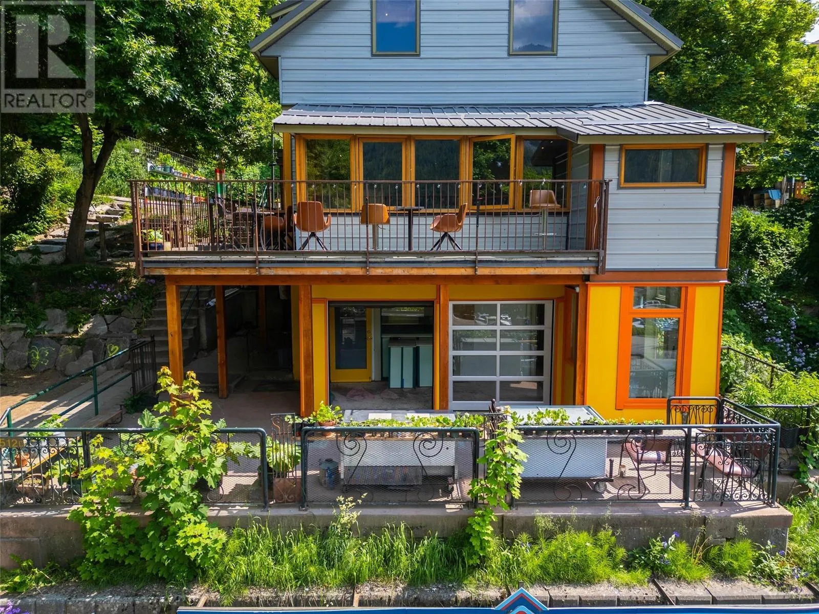 Residential Commercial Mix for rent: 512 Hendryx Street, Nelson, British Columbia V1L 2A8