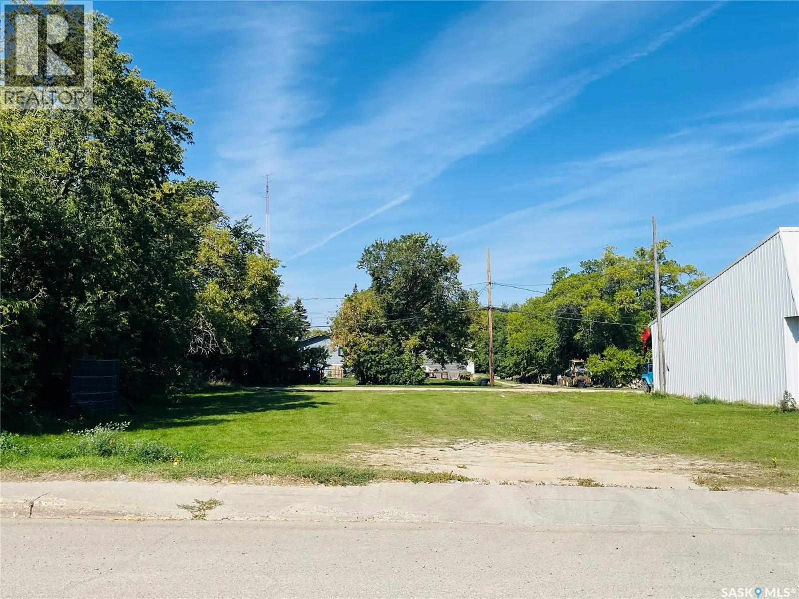 Unknown for rent: 512 Main Street, Moosomin, Saskatchewan S0G 3N0