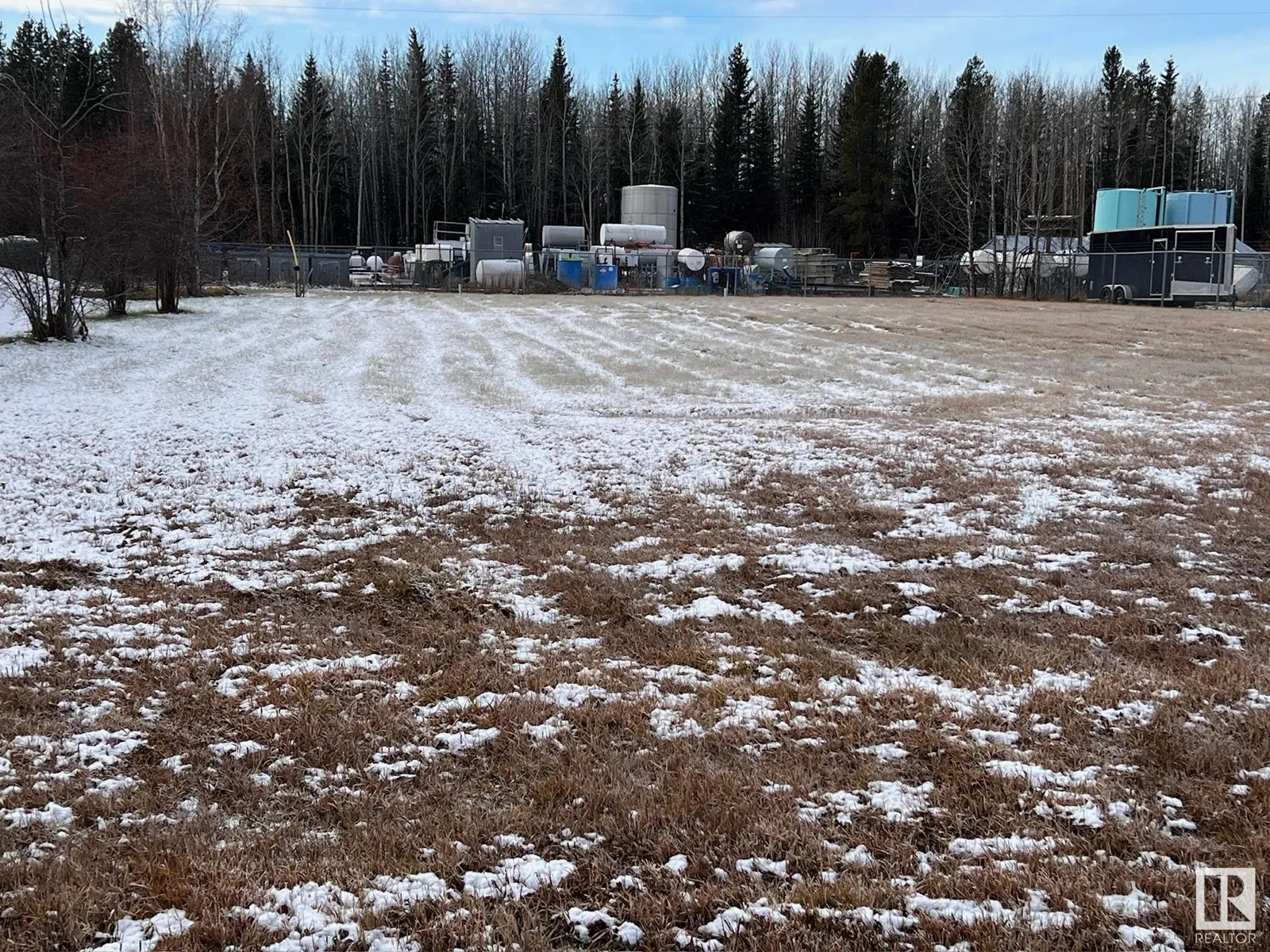 No Building for rent: 5122 & 5118 50a St, Cynthia, Alberta T0E 0K0