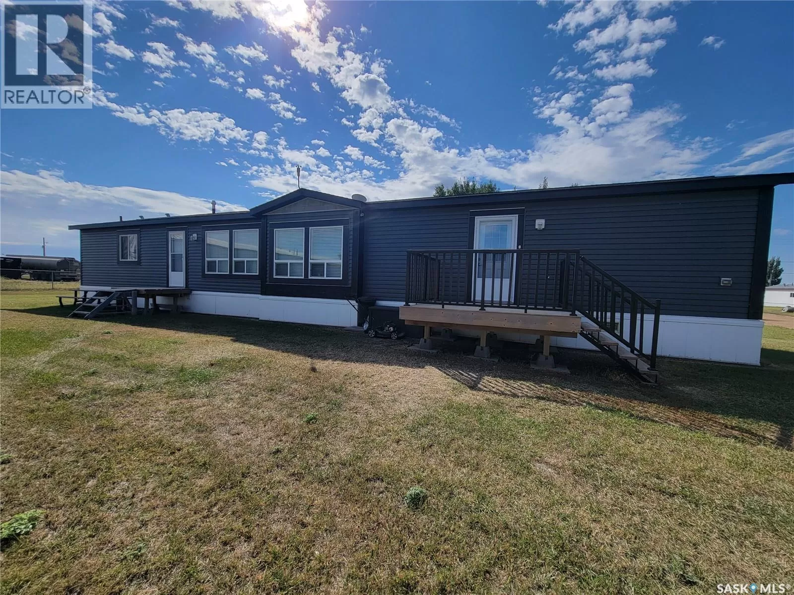 Mobile Home for rent: 5123 Mirror Drive, Macklin, Saskatchewan S0L 2C0