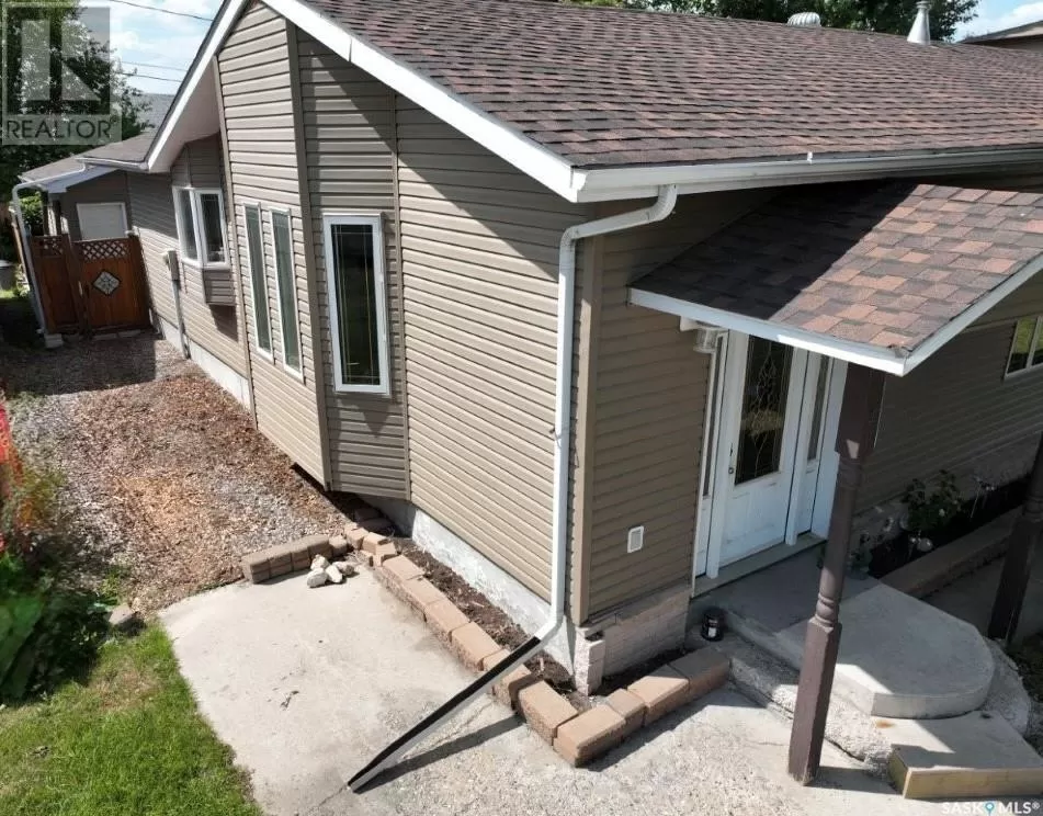 House for rent: 513 Hudson Street, Hudson Bay, Saskatchewan S0E 0Y0