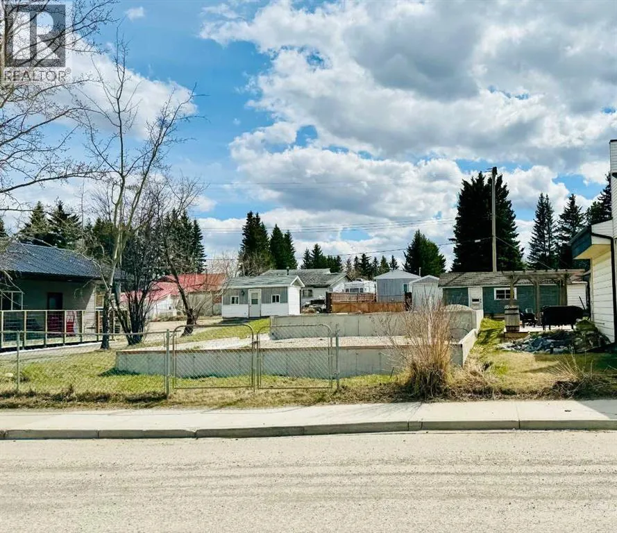 5135 50 Avenue, Caroline, Alberta T0M 0M0