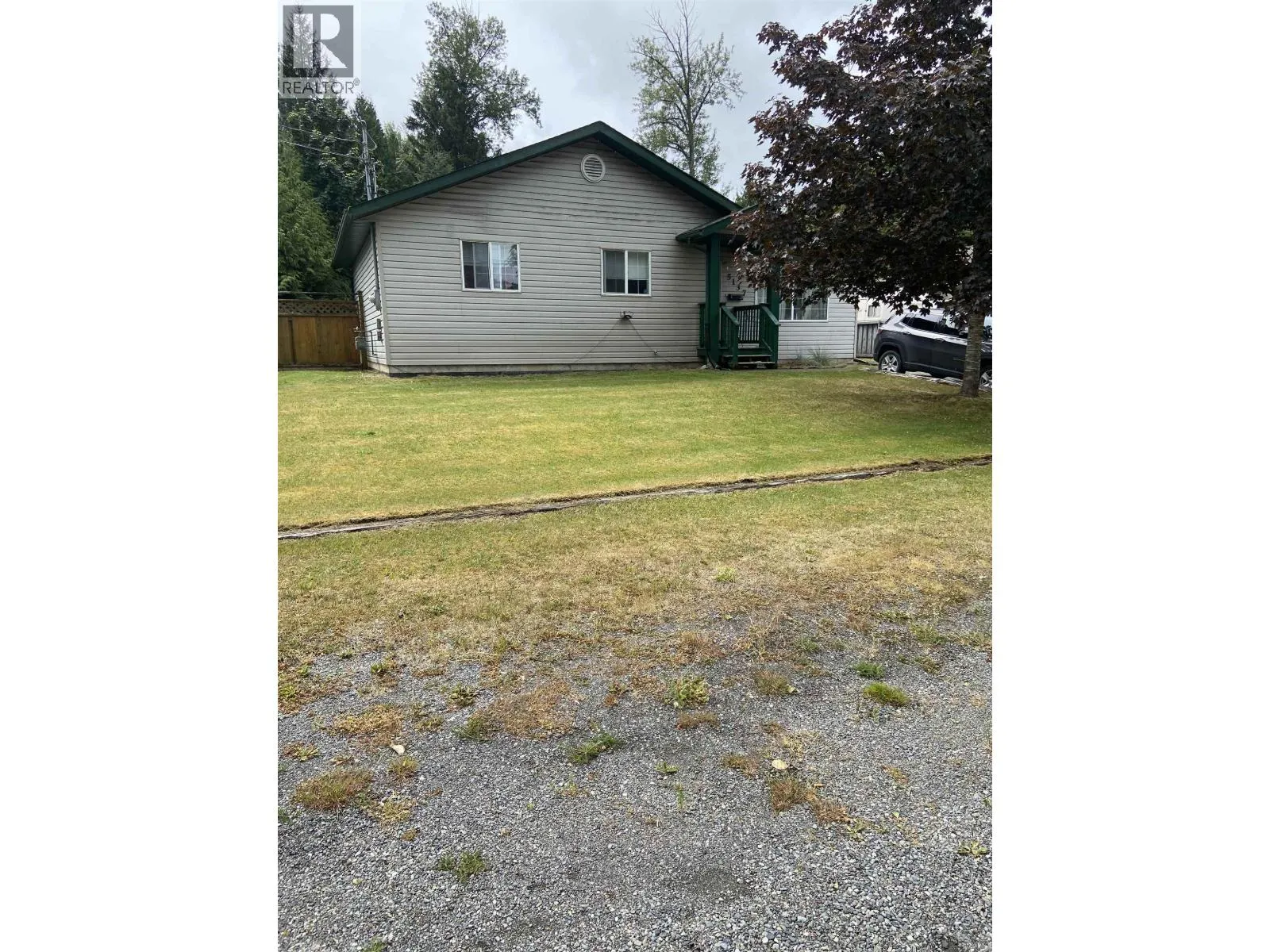 House for rent: 5137 Medeek Avenue, Terrace, British Columbia V8G 1C9
