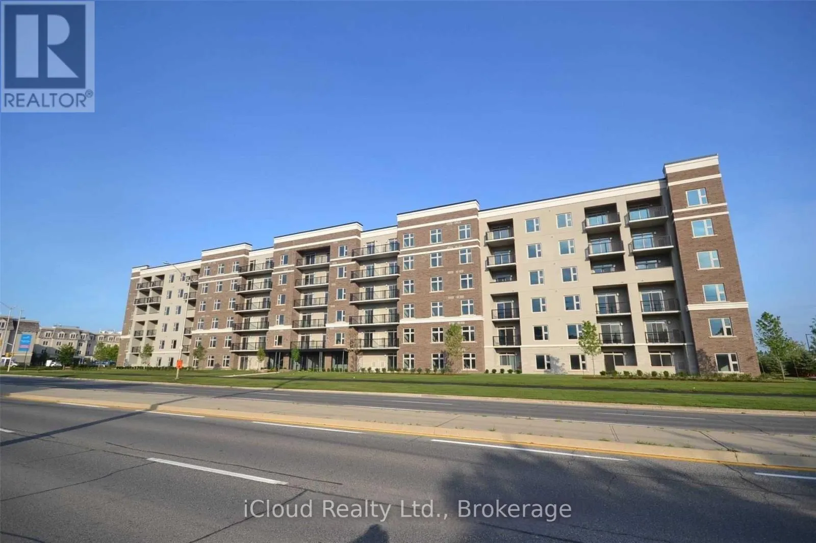 Apartment for rent: 514 - 610 Farmstead Drive, Milton, Ontario L9T 8X5