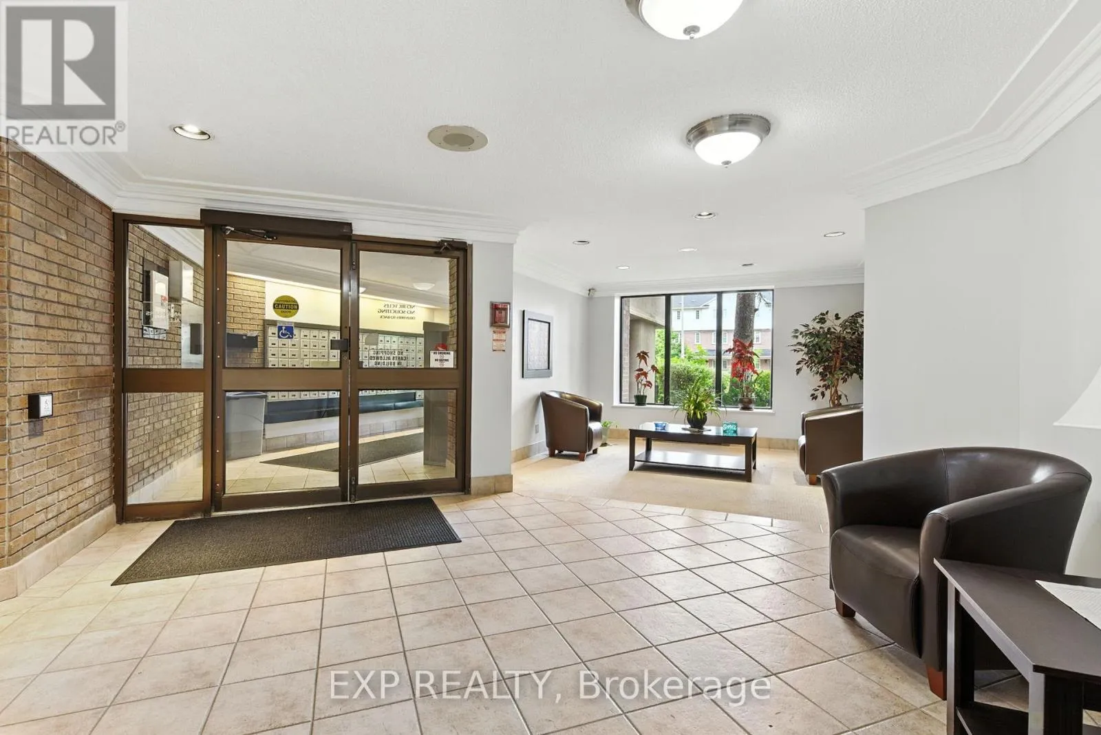 Apartment for rent: 514 - 6720 Glen Erin Drive, Mississauga, Ontario L5N 3K8