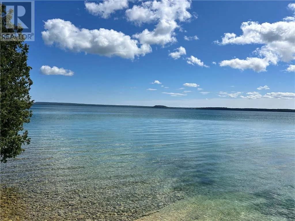 514 B East Road, Mindemoya, Ontario P0P 1S0