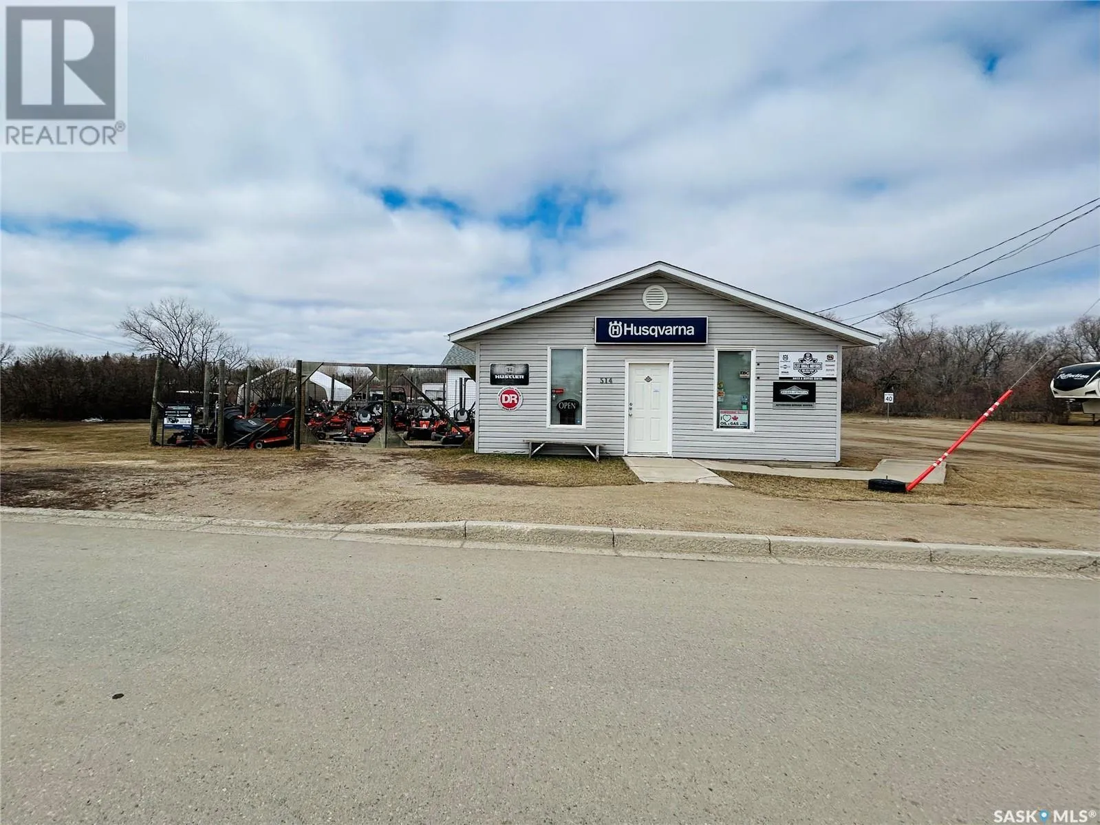 Retail for rent: 514 Ellice Street, Moosomin, Saskatchewan S0G 3N0