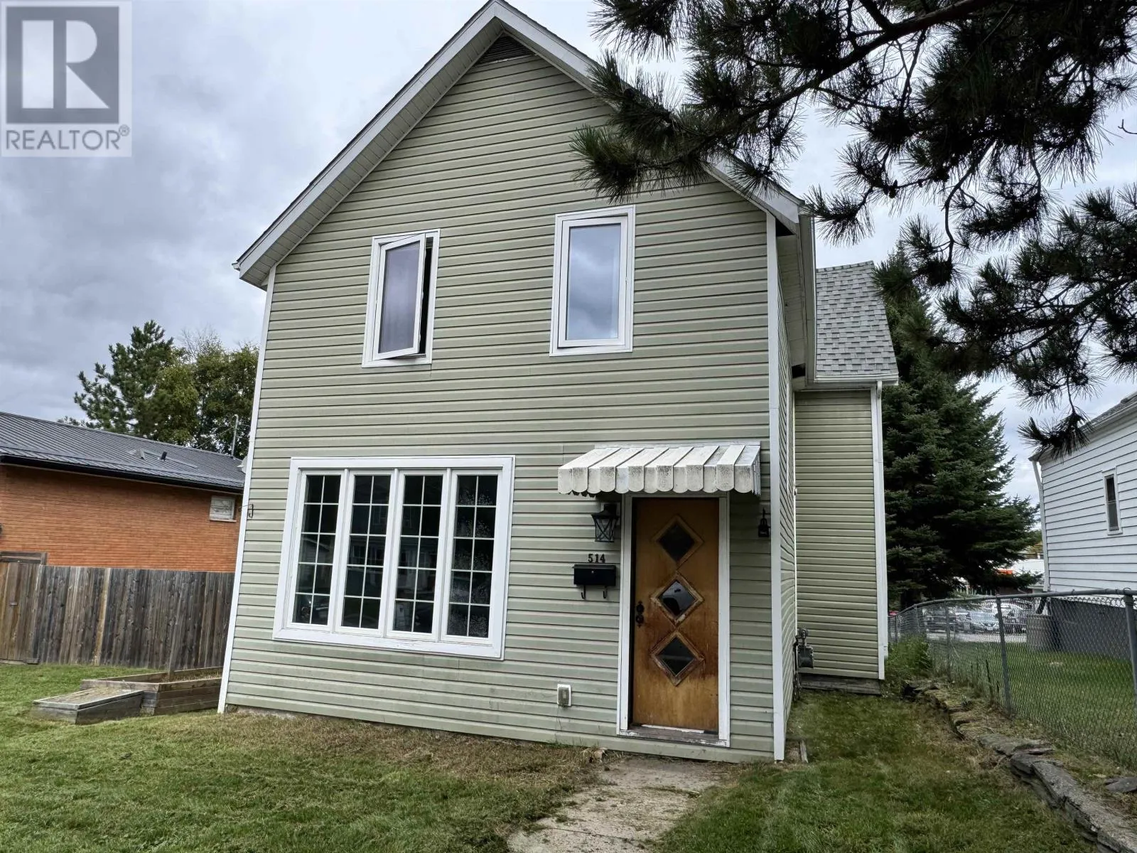 514 First Street South, Kenora, Ontario P9N 1C9