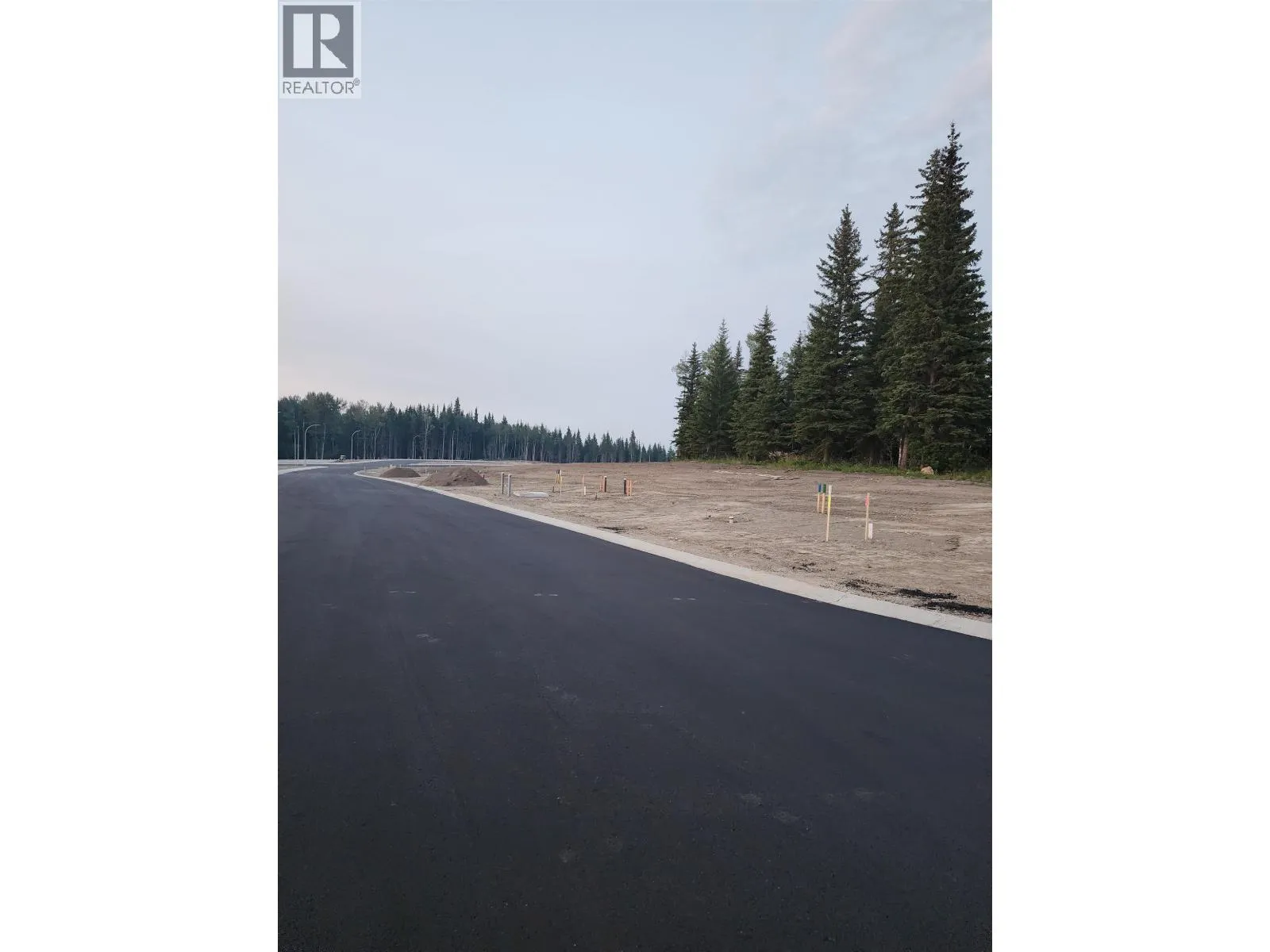 5144 Headlands Heights, Prince George, British Columbia V2N 5L1