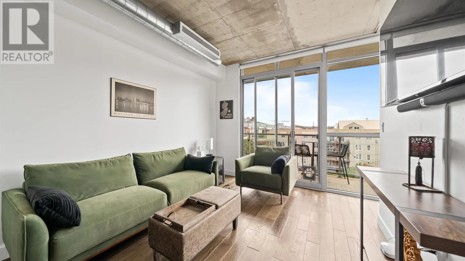 Apartment for rent: 515 1065 Barrington Street, Halifax, Nova Scotia B3H 2P8