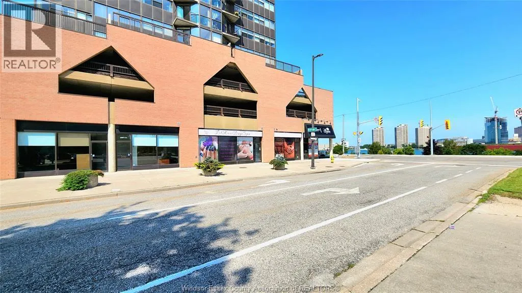515 Riverside Drive West Unit# 101, Windsor, Ontario N9A 7C3