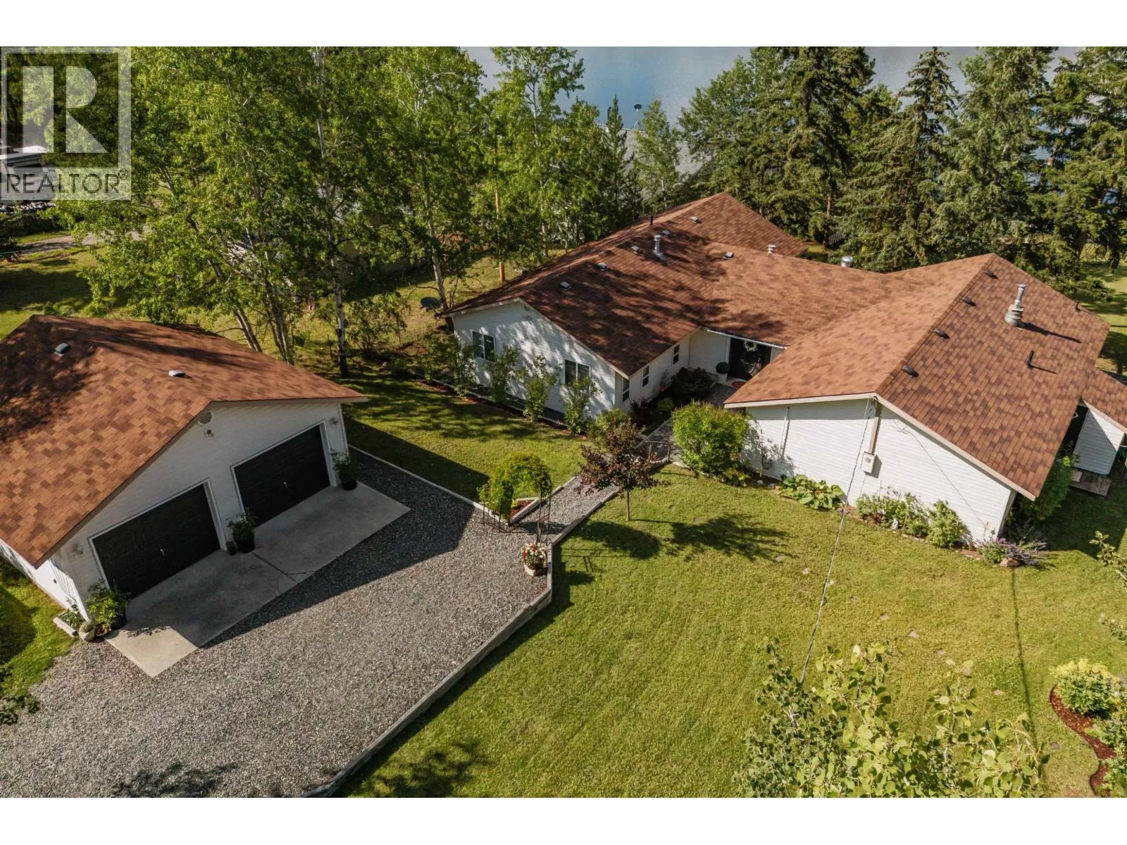 House for rent: 5151 Watson Lake Road, 100 Mile House, British Columbia V0K 2E1