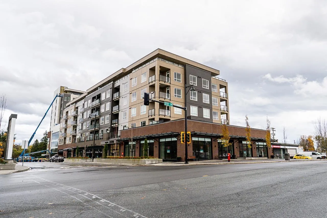 Apartment for rent: 516 27218 Aldergrove Town Center Drive, Langley, British Columbia V4W 0E4