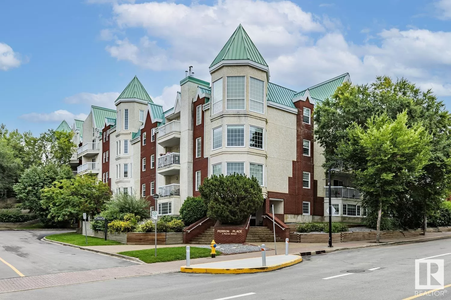 Apartment for rent: #516 3 Perron St, St. Albert, Alberta T8W 5Z5