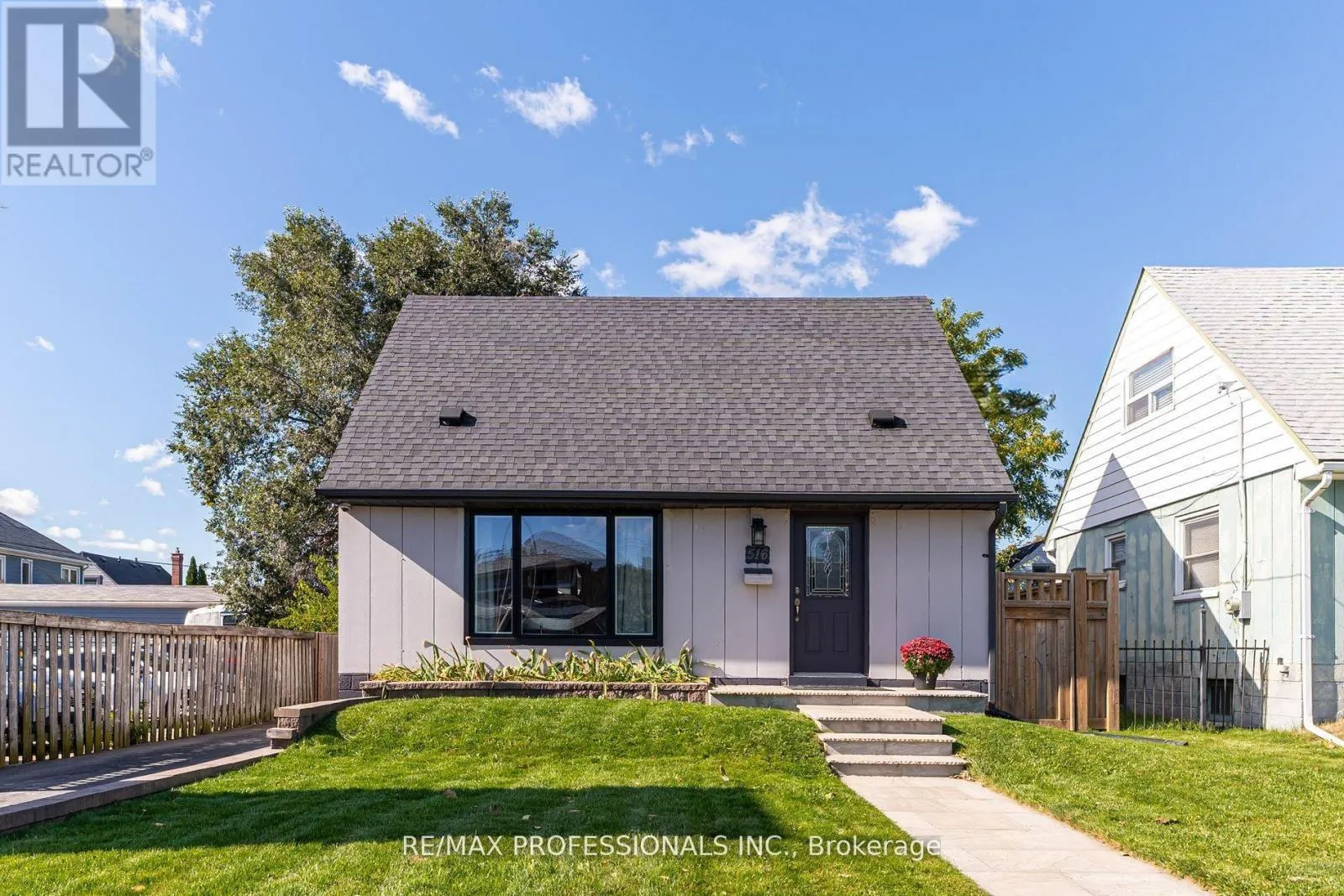 House for rent: 516 Browns Line, Toronto, Ontario M8W 3V2