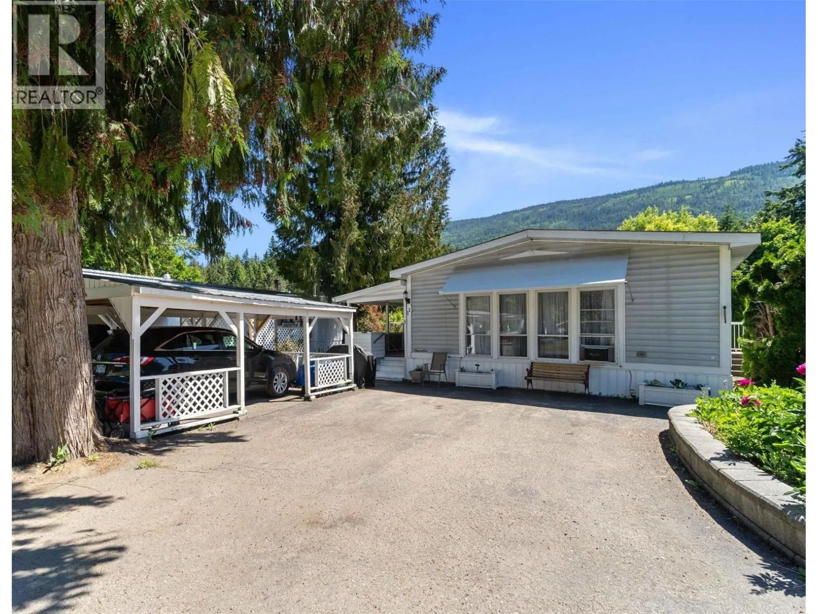 Manufactured Home for rent: 5161 63 Avenue Ne Unit# 11, Salmon Arm, British Columbia V0E 1K0