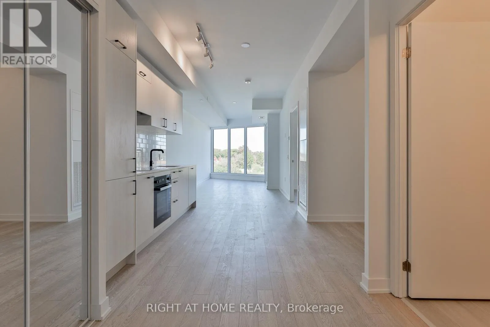 Apartment for rent: 517 - 1 Kyle Lowry Rd Road, Toronto, Ontario M3C 0S6