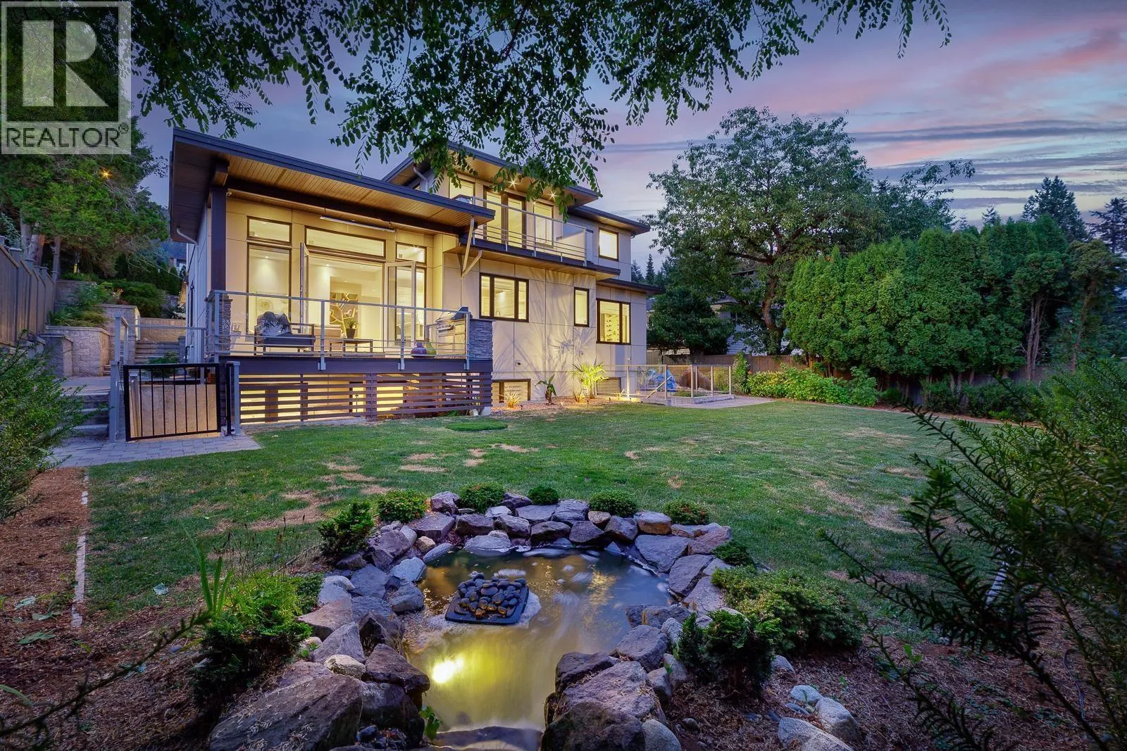 House for rent: 517 Granada Crescent, North Vancouver, British Columbia V7N 3A7