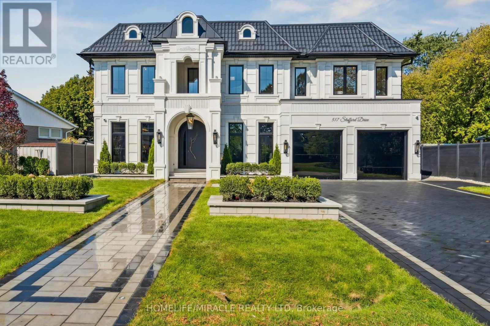 House for rent: 517 Stafford Drive, Oakville, Ontario L6L 4M4