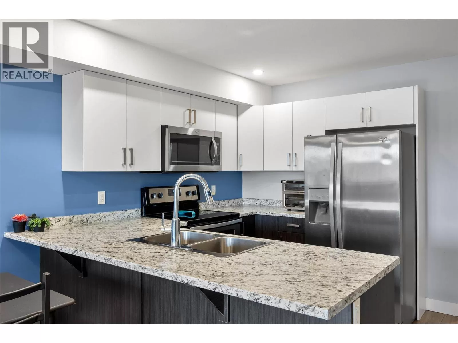 Apartment for rent: 5170 Dallas Drive Unit# 321, Kamloops, British Columbia V2C 0C7