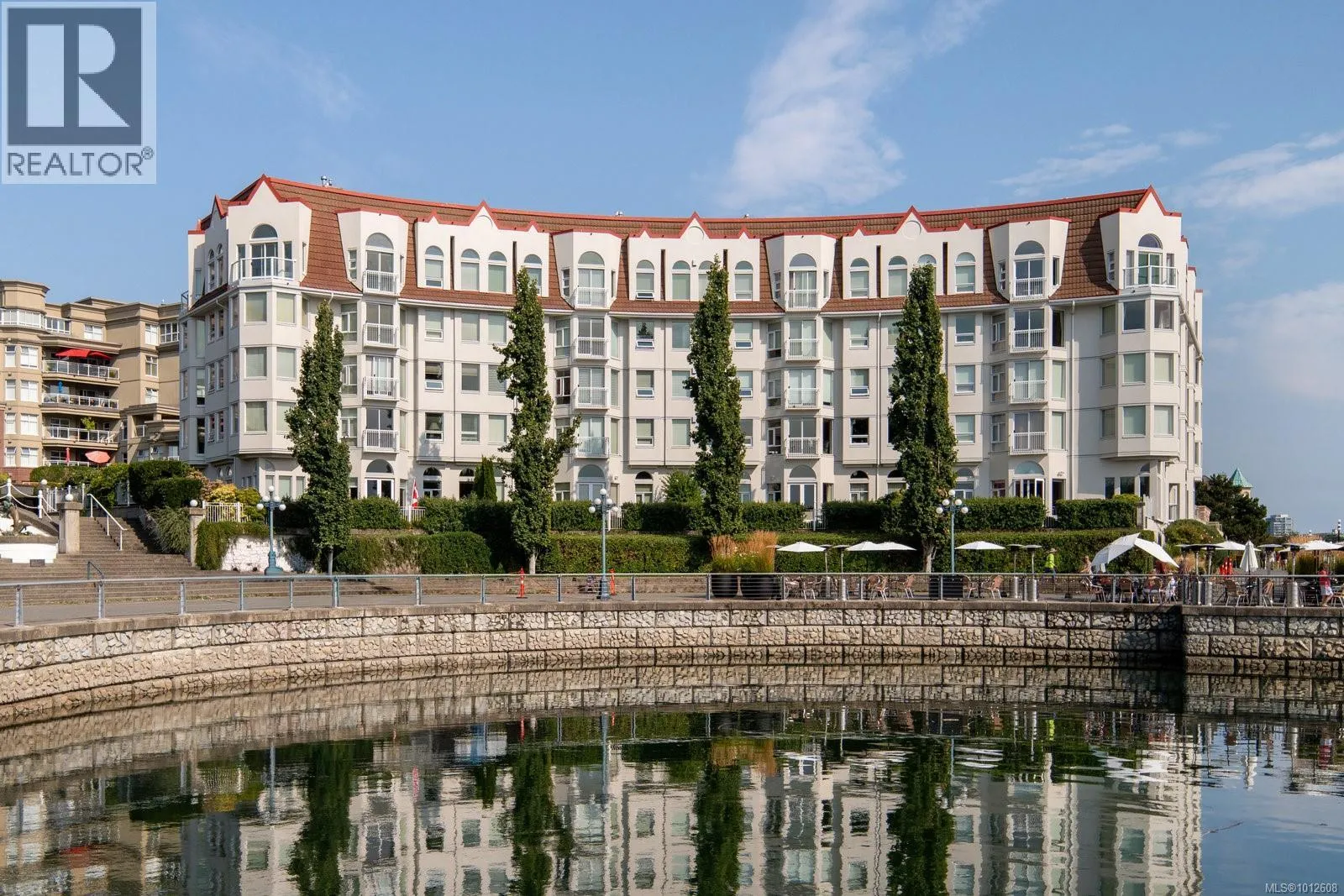 Apartment for rent: 518 10 Paul Kane Pl, Victoria, British Columbia V9A 7J8