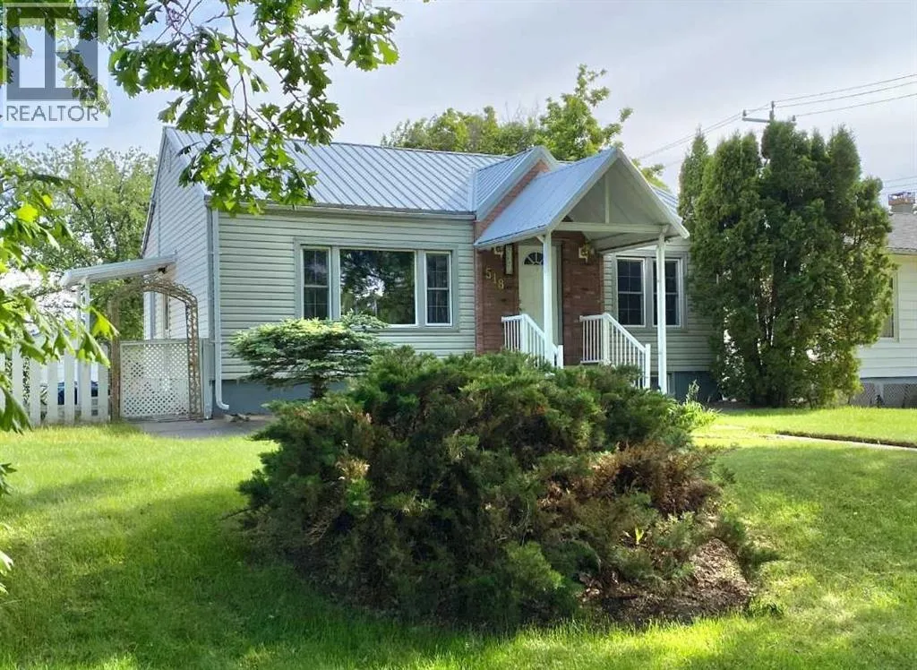 House for rent: 518 4 Avenue W, Brooks, Alberta T1R 0B3