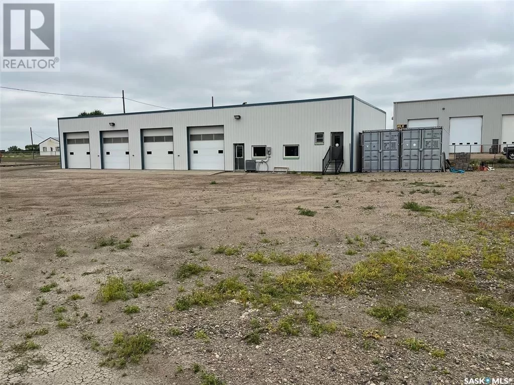 Warehouse for rent: 518 6th Street, Estevan, Saskatchewan S4A 2L7