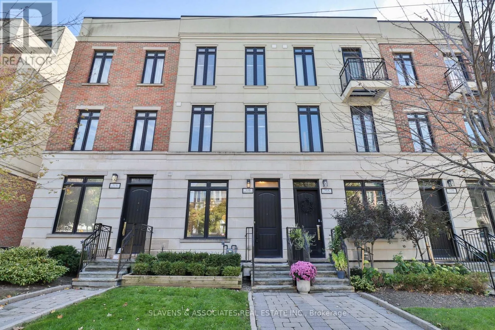 Row / Townhouse for rent: 51b Burnaby Boulevard, Toronto, Ontario M5N 1G3