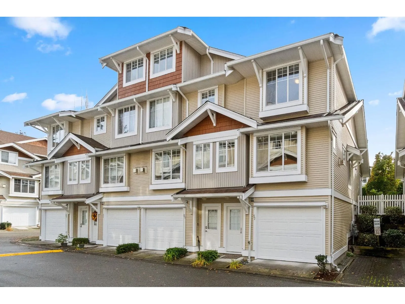 Row / Townhouse for rent: 52 12110 75a Avenue, Surrey, British Columbia V3W 1M1