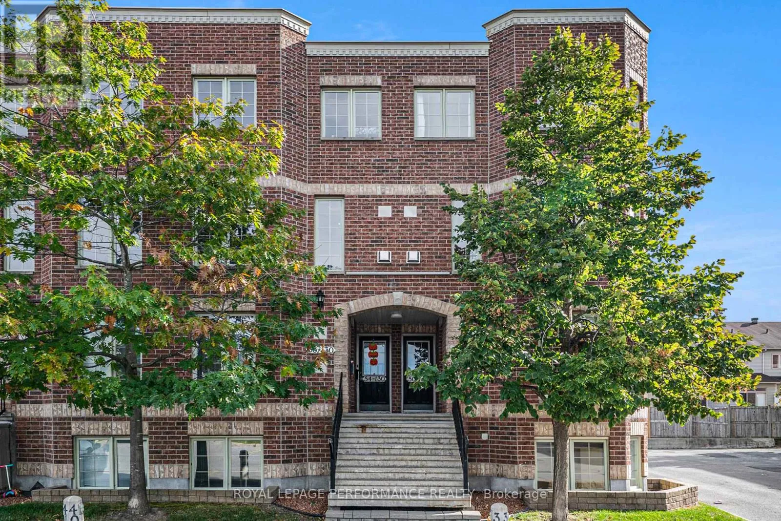 Row / Townhouse for rent: 52 - 130 Berrigan Drive, Ottawa, Ontario K2J 0J3