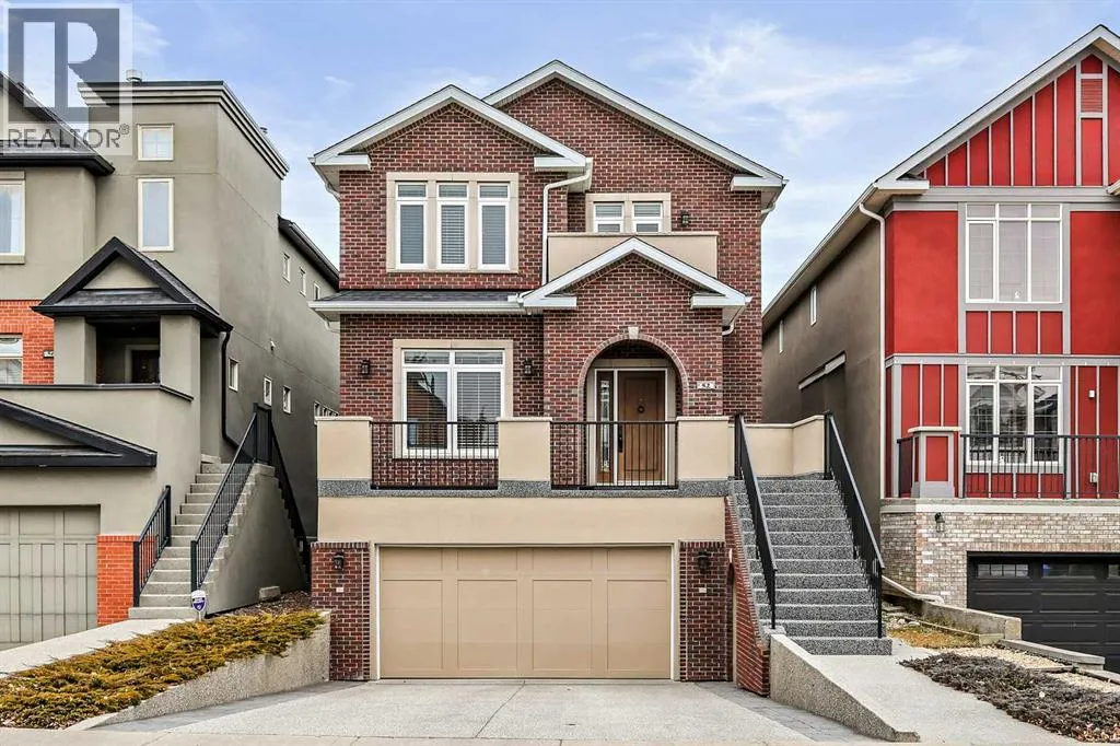 House for rent: 52 Aspen Meadows Green Sw, Calgary, Alberta T3H 5J9