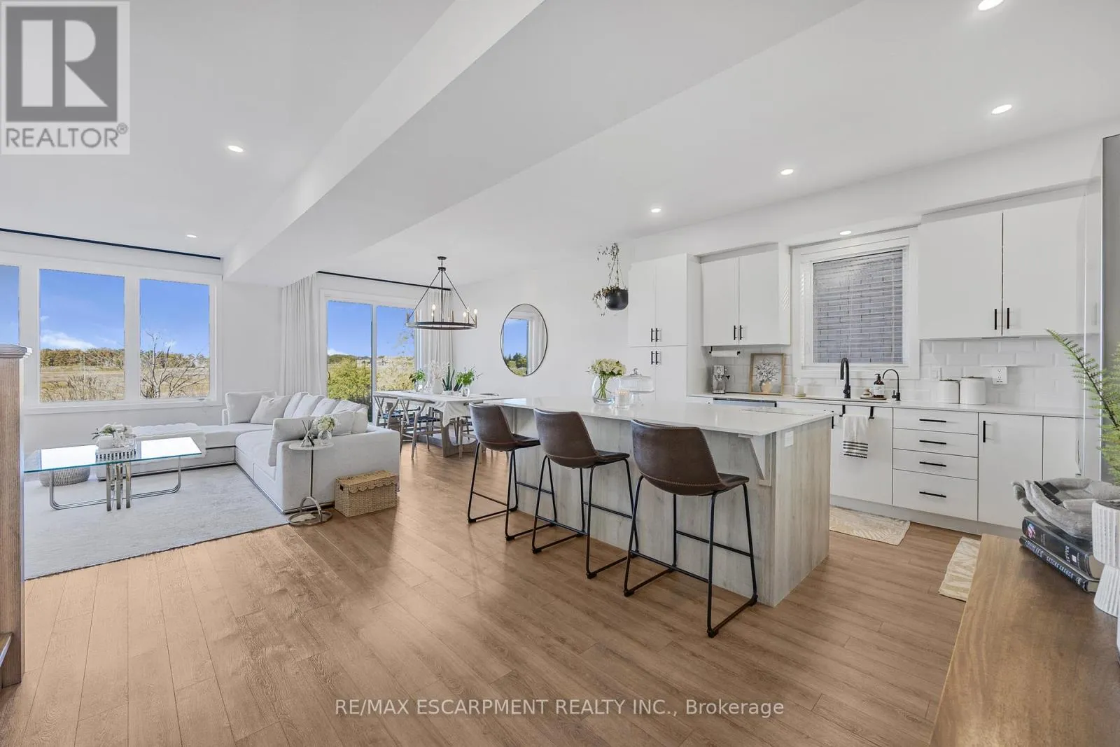 House for rent: 52 Bedrock Drive, Hamilton, Ontario L8J 0K6